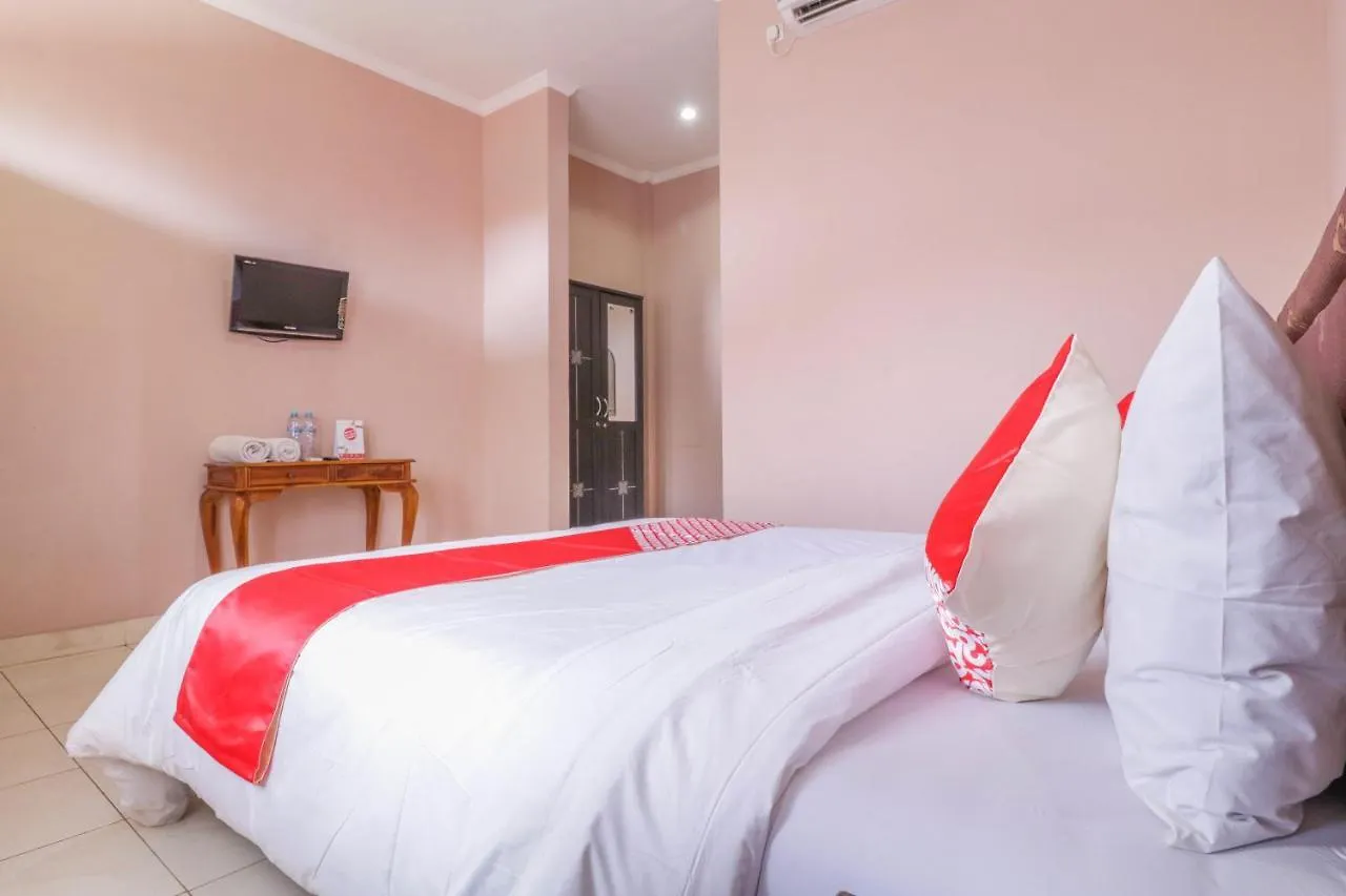Oyo 2456 Purnama House Kuta Hotel Kuta Lombok